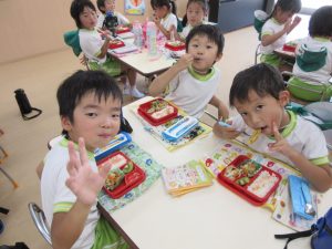 12:00 昼食
